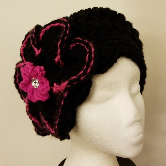 Handmade crochet hat - Picture 4 of 7